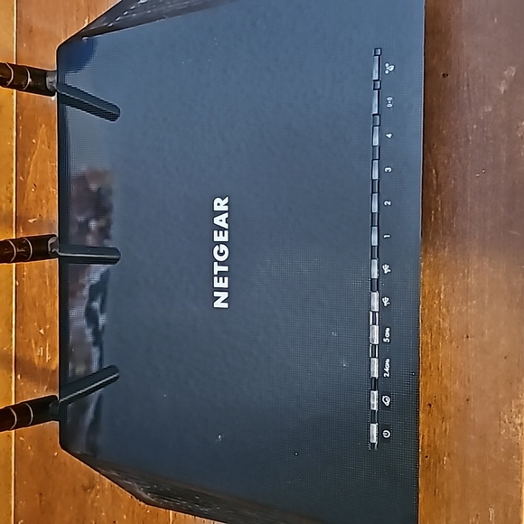 Netgear wireless router - Picture 2 of 5